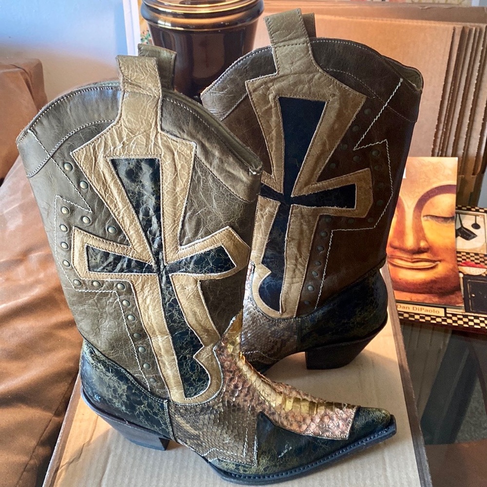 Stetson Snake Skin and Genuine Leather Cowboy Boots💥FLASH SALE‼️